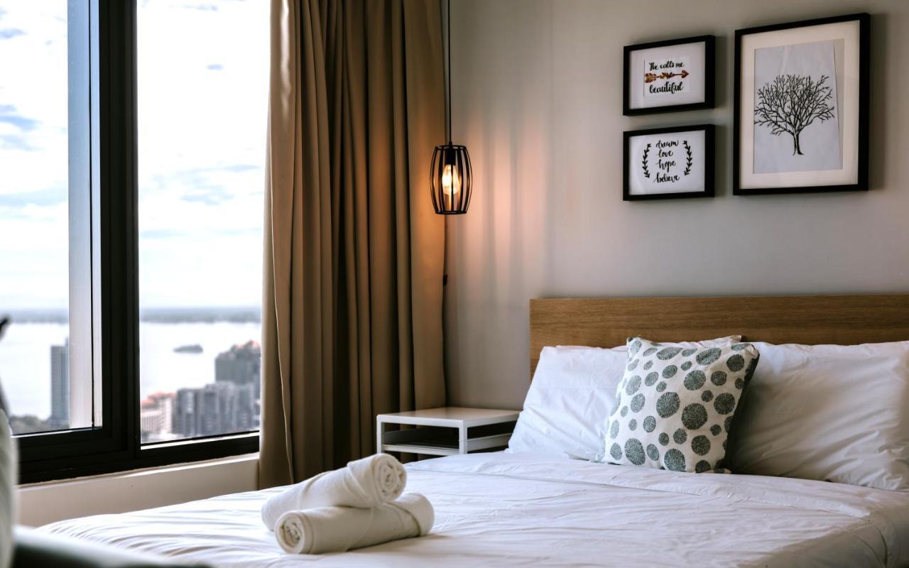 Muji Studio 2 - Seaview At 218 Tropicana Near Komtar Food Heaven With Netflix & Tv Box George Town Bagian luar foto