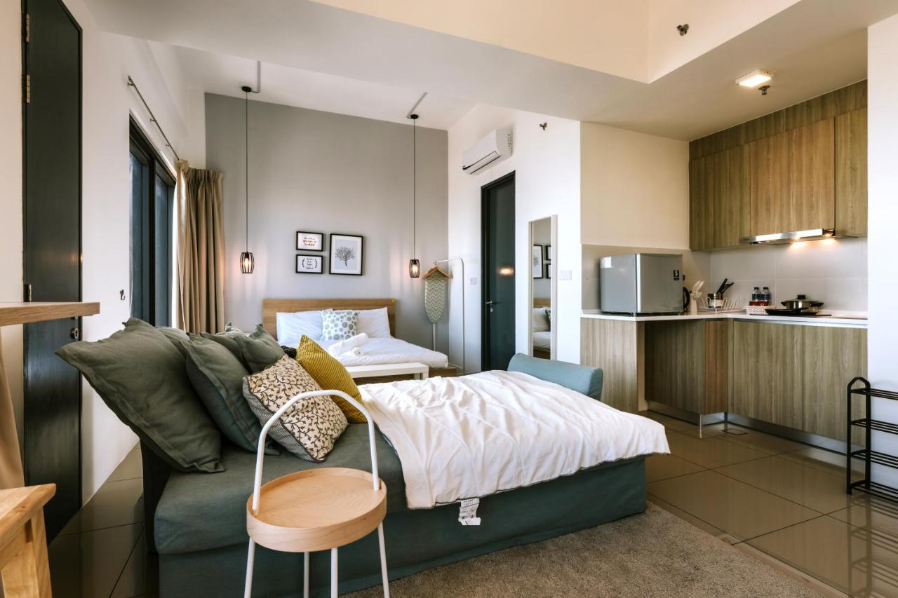 Muji Studio 2 - Seaview At 218 Tropicana Near Komtar Food Heaven With Netflix & Tv Box George Town Bagian luar foto
